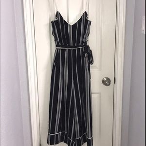 ⚡️ FLASH SALE ⚡️ B&W Striped Wide-leg Pantsuit